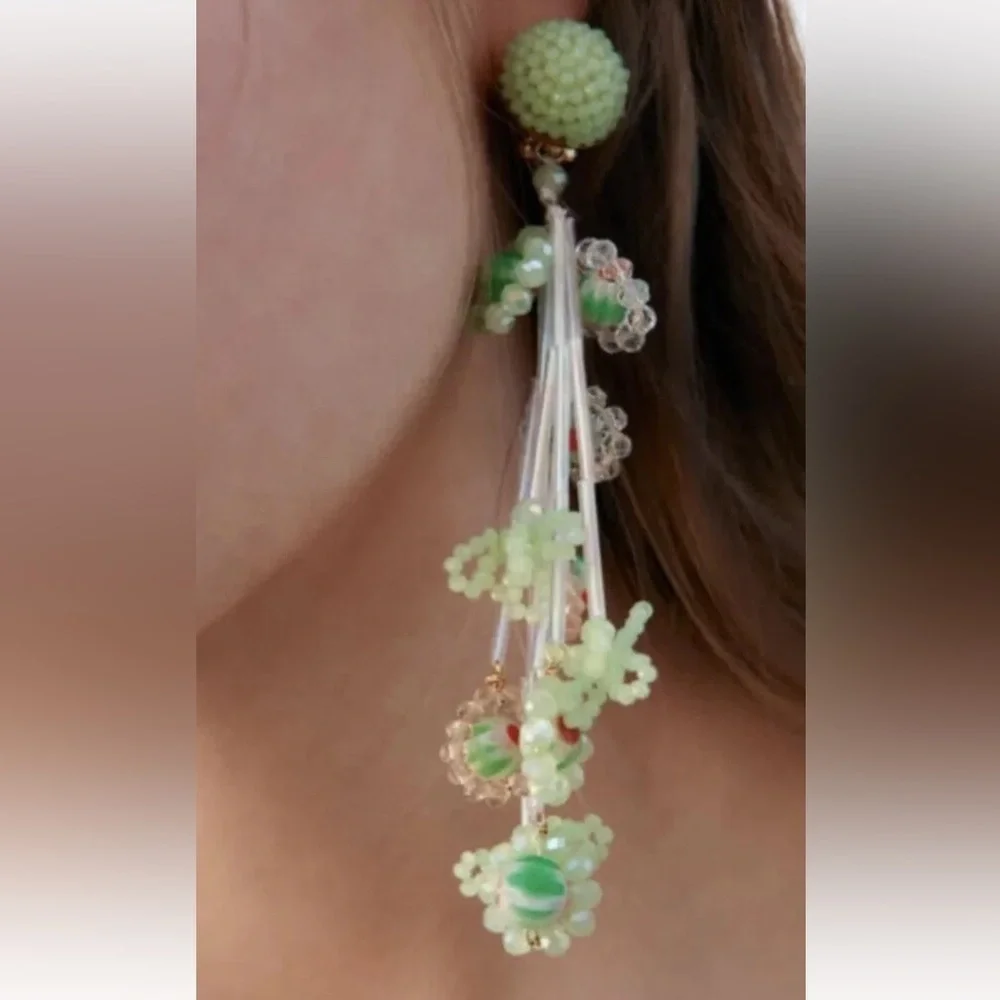 🌹NWT. Zara Green Beaded Floral Drop Earrings.